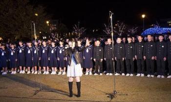 粟野中学校2年生の合唱の様子