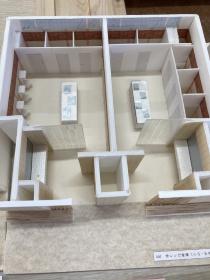 赤レンガ倉庫をイメージしたトイレの模型の写真