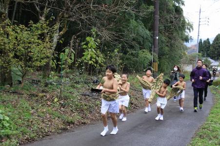 山道を元気に駆け抜けました