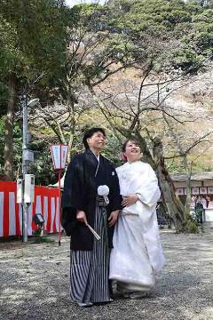 花換婚の様子