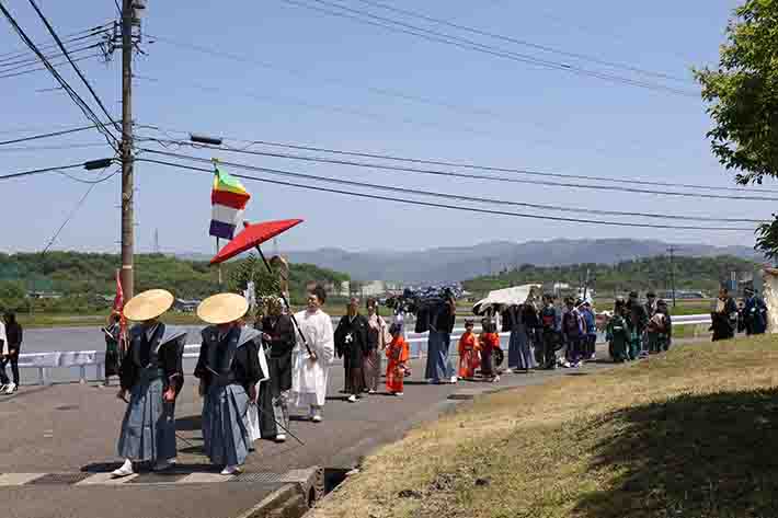 沓見御田植祭の様子