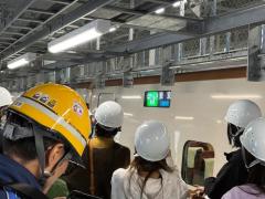 行先表示器の変更を見学