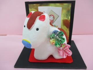 うまの置き物 イメージ写真