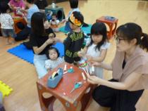 親子でマラカス作り