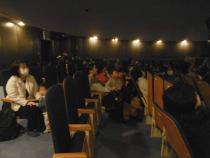 たくさんの来場者