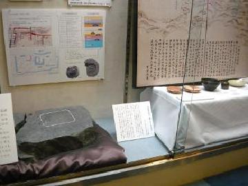 敦賀城に関する資料を展示している写真