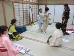 着付け体験教室の様子