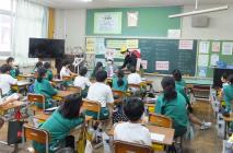 認知症の方への接し方を考える