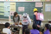寸劇で、認知症の方への接し方を学びました。