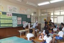 寸劇で、認知症の方への接し方を学びました。
