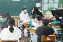 認知症の方への対応方法について学ぶ