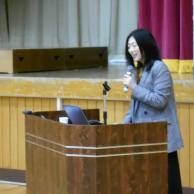 講演する薄葉氏
