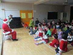 サンタさんが来てくれて、質問をしました。