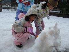 雪あそび楽しいな。