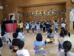 いちご組からのダンスの様子です。