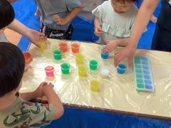 カップに入れた寒天