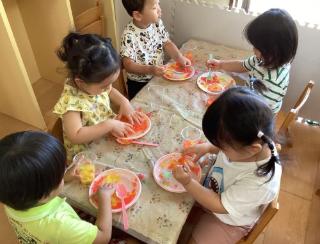 寒天遊びをしています