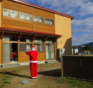 サンタさんの後ろ姿