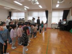 歌っているよ