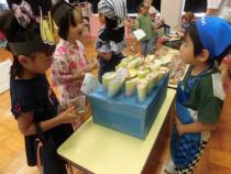 クレープを売っています