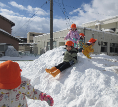 雪滑り