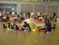 くじら組のバルーン遊び