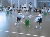 風バトンを持って軽やかに
