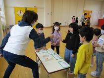 先生たちといろいろなゲームをしたよ。