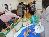 みんなの作品を集めて街を作ったよ。
