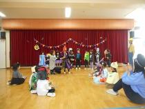 ファッションショーごっこ