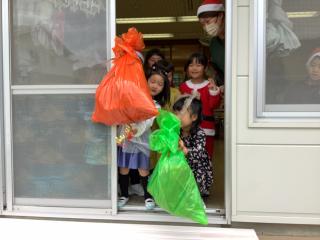 大きなプレゼントが届いたよ。