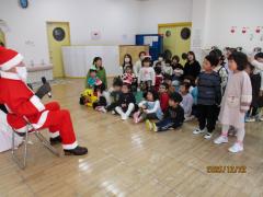 サンタさんに質問をしています。