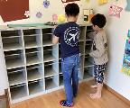 下駄箱もきれいにしています