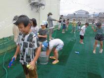ホースシャワーを楽しんでいます