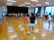 一年生も、二年生もドッジボールが大好きです。