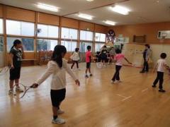 3,4年生9名でテニスを中心にスポーツを楽しみます。