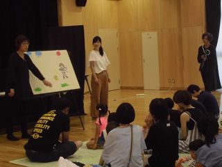 ペープサート「かくれんぼ」を楽しみました。
