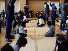 交通安全カルタ大会の様子