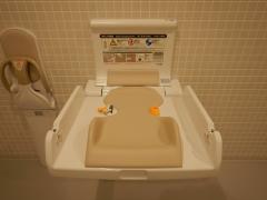 ベビーベッド（おむつ交換台）の画像2