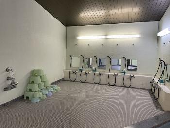 中浴場 洗い場