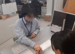 子育て政策課職員の写真