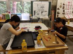 作品を作っている