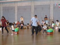 うさぎ組が親子でピーマン運び