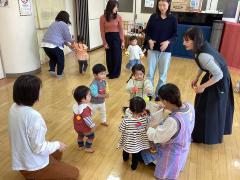 みんなで上手におかたづけをしている画像