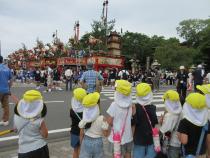 くじら組の祭り見学の画像