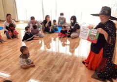 絵本読み聞かせの画像