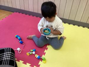 磁石にモールをつけてライオンができました