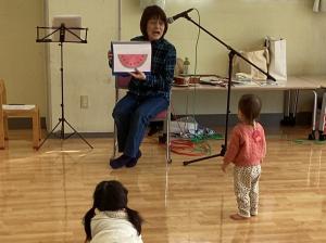 スケッチブックシアター。スイカが出てきてびっくりしています。