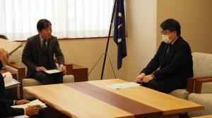答申の様子