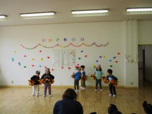 みかん組は踊りで元気パワーを届けました